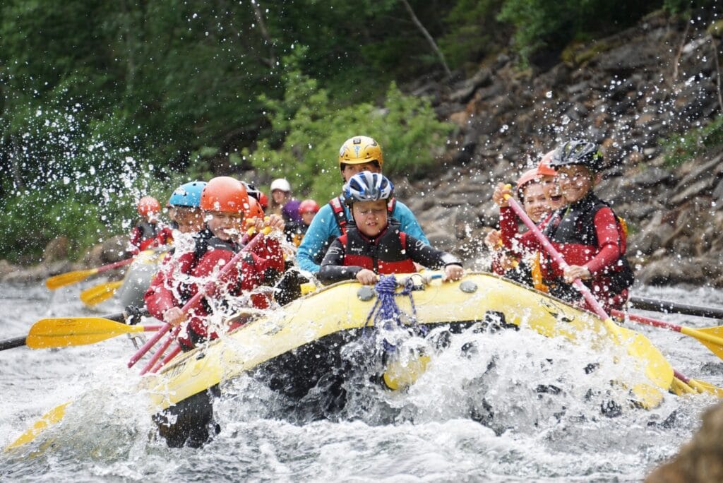 Copyright RiverNorth rafting_III